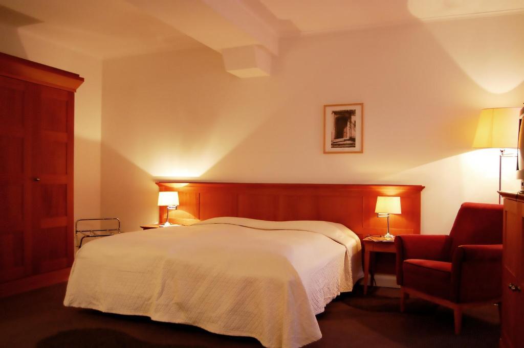 Hotel Vierseithof Лукенвальде Номер фото